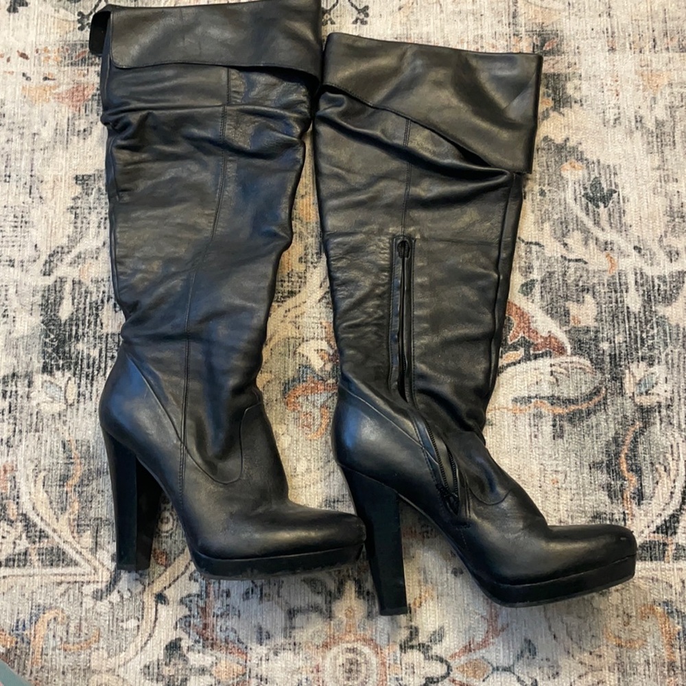 Jessica Simpson boots